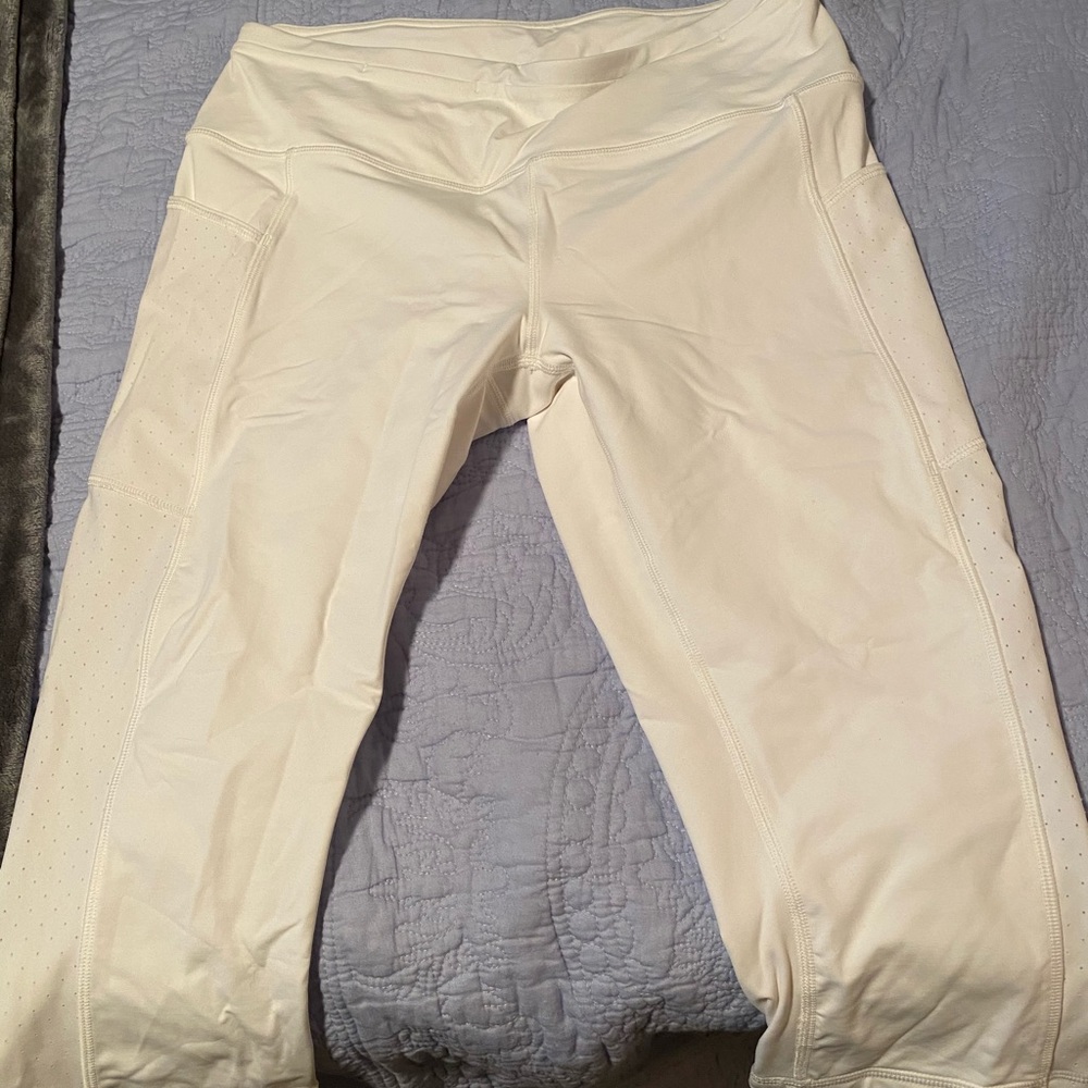 Size 10 Lululemon crop